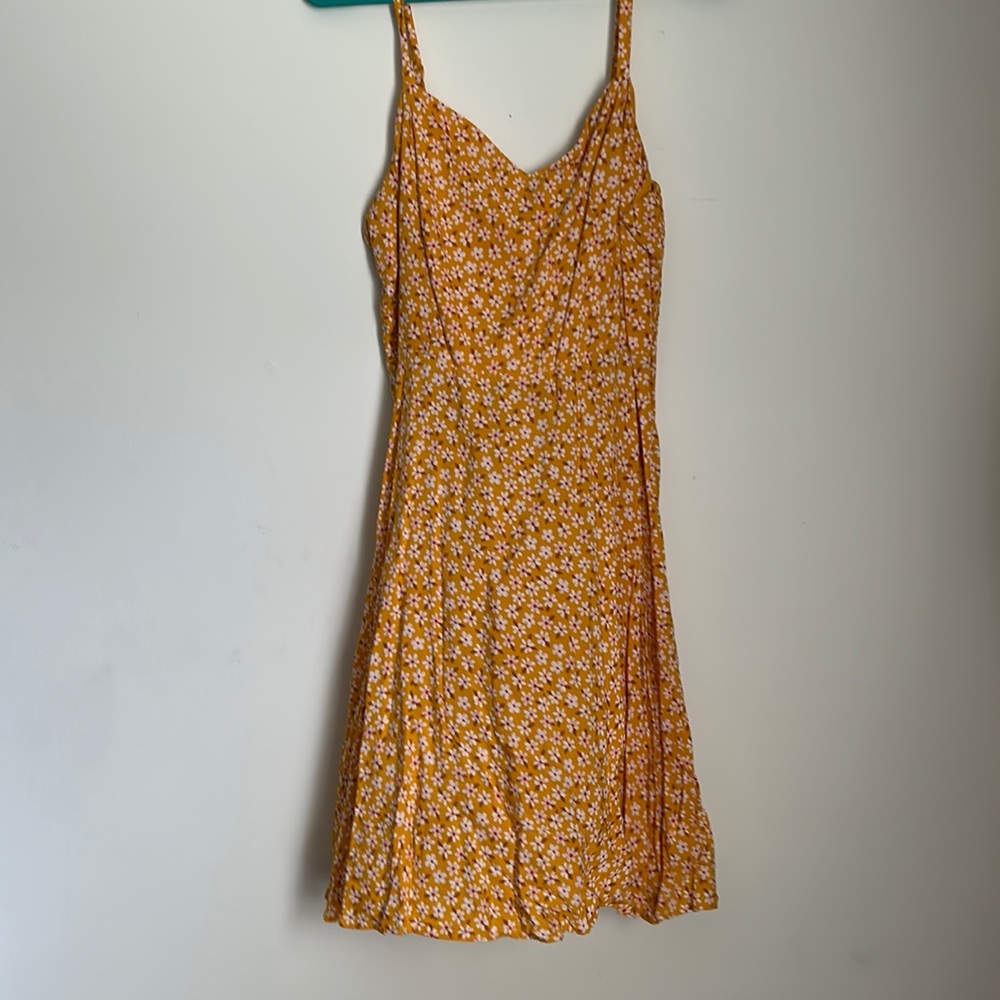 Old Navy Cami Flower dress. Size L. Never worn